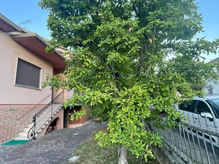 Immagine 8 di Casa indipendente in vendita  a Curtatone