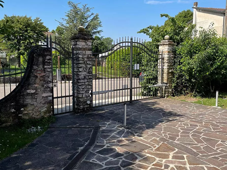 Immagine 5 di Casa indipendente in vendita  a Curtatone