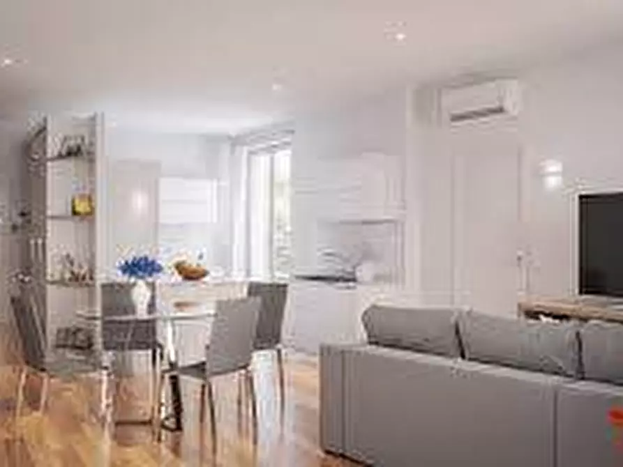 Immagine 11 di Appartamento in vendita  in Gombrich a Mantova