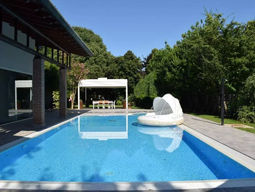 Immagine 20 di Casa indipendente in vendita  a Curtatone