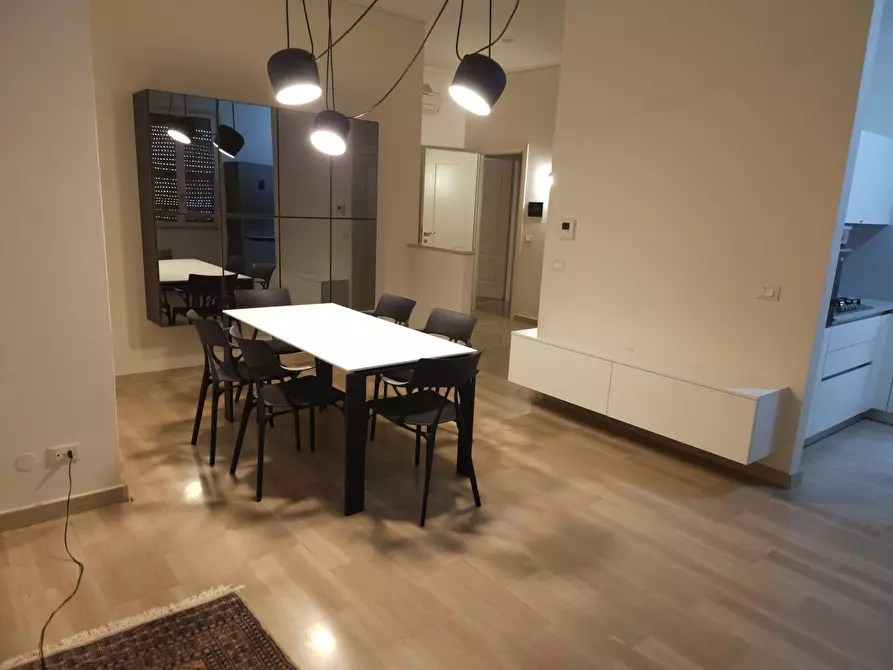 Immagine 1 di Appartamento in vendita  in via Chiassi a Mantova