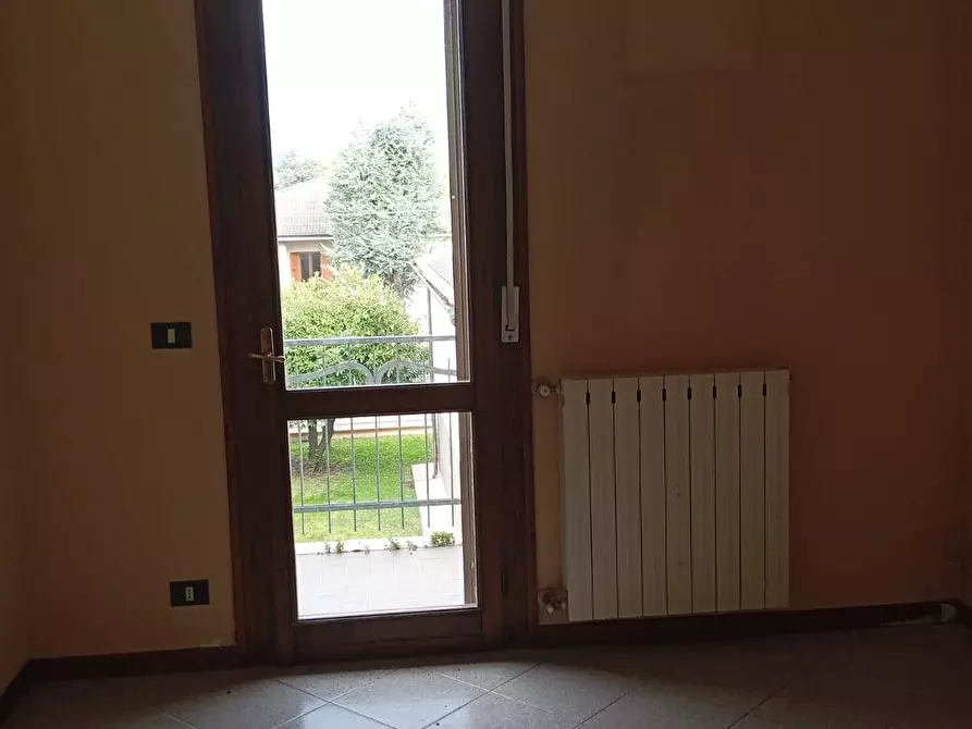 Immagine 5 di Palazzo in vendita  in VIA CHIESA a Curtatone