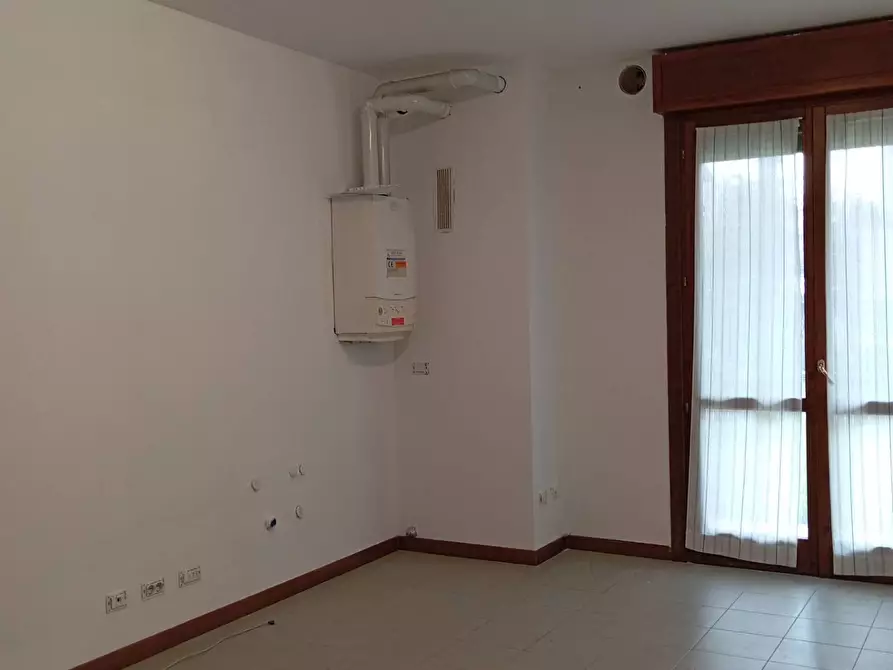 Immagine 3 di Appartamento in vendita  in Via Arnaldo  da Brescia a Borgo Virgilio