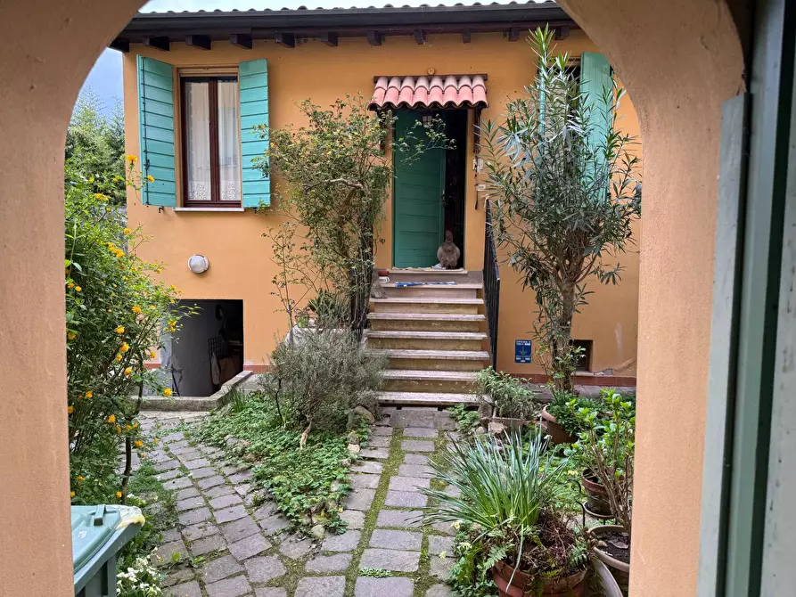 Immagine 2 di Appartamento in vendita  in Via Gombrich a Mantova