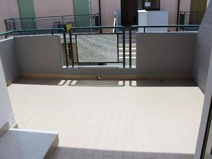 Immagine 5 di Appartamento in vendita  in Statale 16 a Vasto