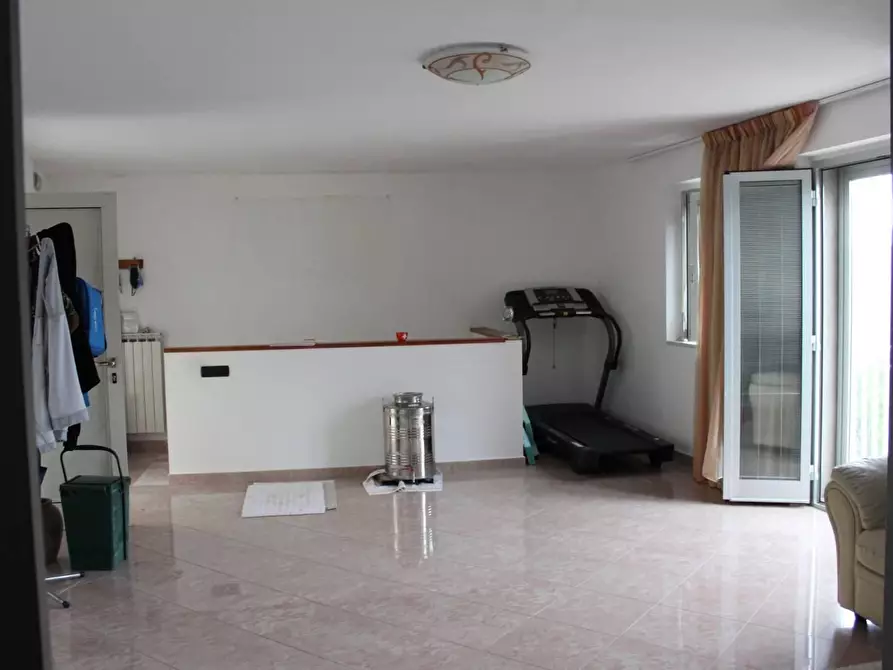 Immagine 5 di Villa in vendita  in Rione San Vito a Tufillo