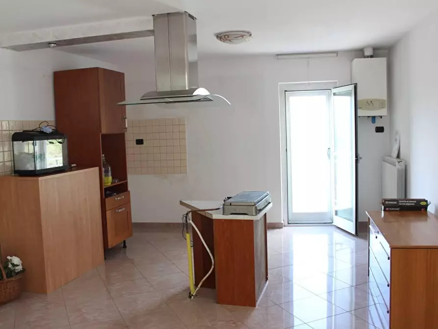 Immagine 4 di Villa in vendita  in Rione San Vito a Tufillo