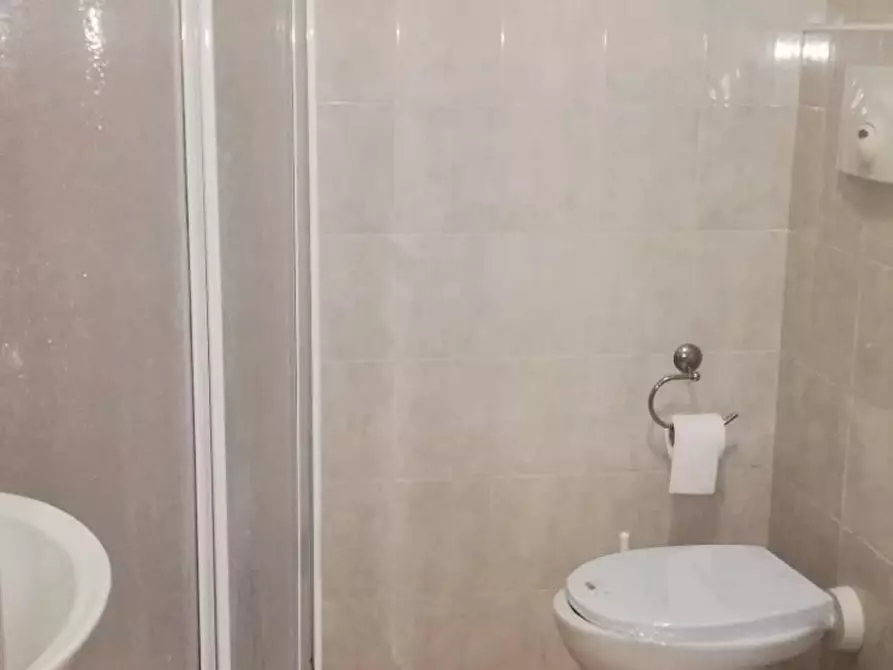 Immagine 11 di Appartamento in vendita  in SS 16 a Vasto