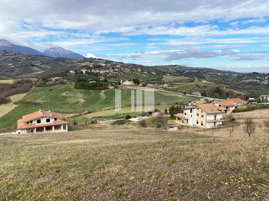 Immagine 12 di Casa indipendente in vendita  a Teramo