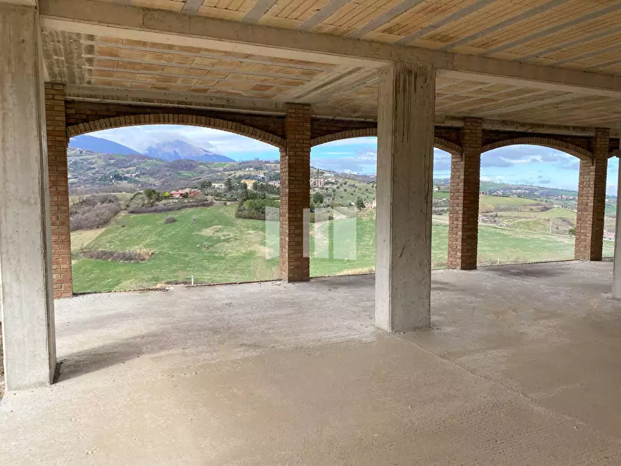 Immagine 3 di Casa indipendente in vendita  a Teramo