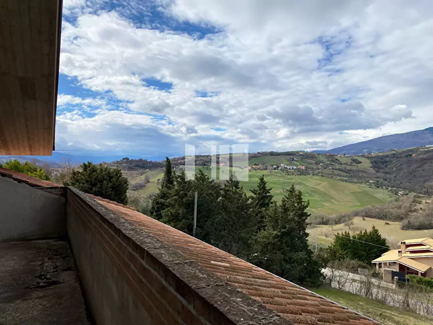 Immagine 9 di Casa indipendente in vendita  a Teramo