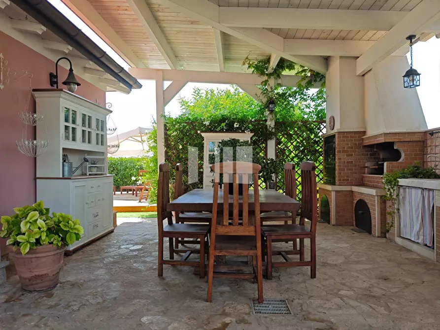 Immagine 21 di Villa in vendita  in Via Massimo D'Antona a Mosciano Sant'angelo