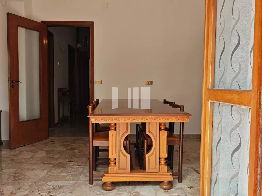 Immagine 5 di Appartamento in vendita  in Viale Giovanni Bovio a Teramo