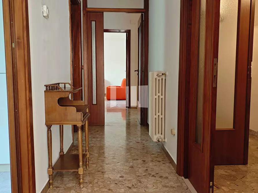 Immagine 7 di Appartamento in vendita  in Viale Giovanni Bovio a Teramo