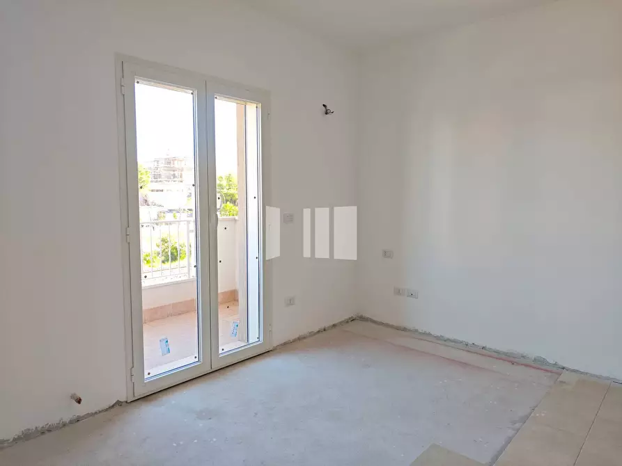 Immagine 17 di Appartamento in vendita  in Via Galileo Galilei a Giulianova