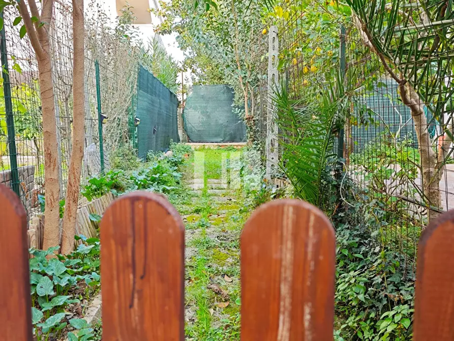 Immagine 11 di Appartamento in vendita  in Via Napoli a Giulianova