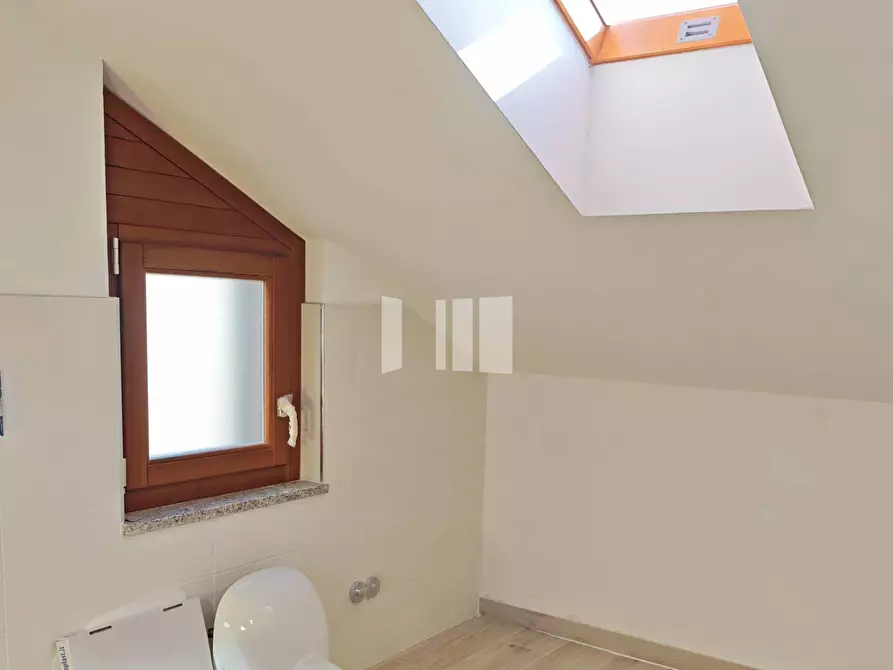 Immagine 21 di Attico in vendita  in Viale dei Pini a Giulianova