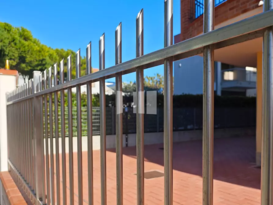 Immagine 29 di Appartamento in vendita  in Viale dei Pini a Giulianova