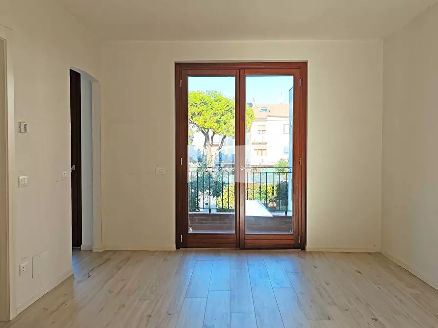 Immagine 2 di Appartamento in vendita  in Viale dei Pini a Giulianova