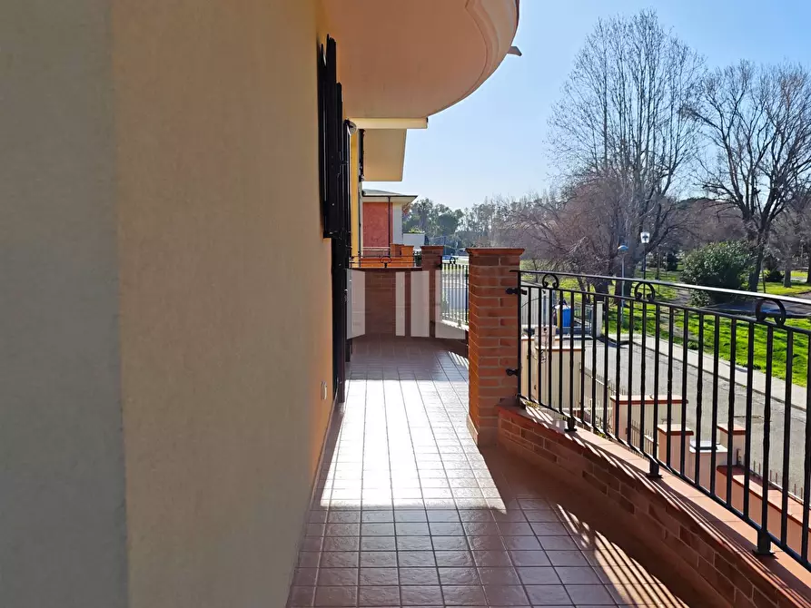 Immagine 21 di Appartamento in vendita  in Viale dei Pini a Giulianova