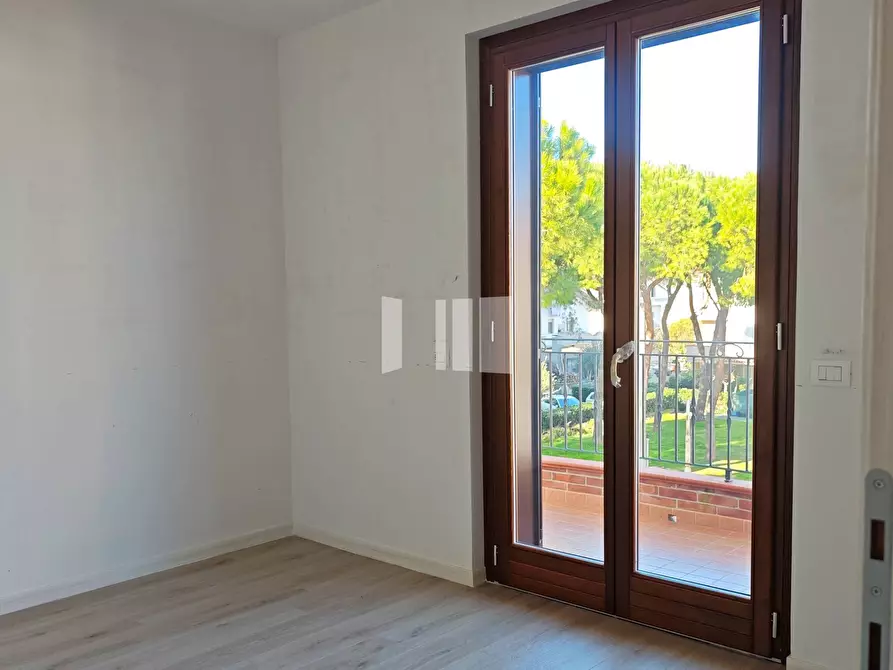 Immagine 25 di Appartamento in vendita  in Viale dei Pini a Giulianova