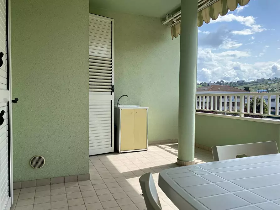 Immagine 4 di Appartamento in affitto  in Via Moranino a Giulianova