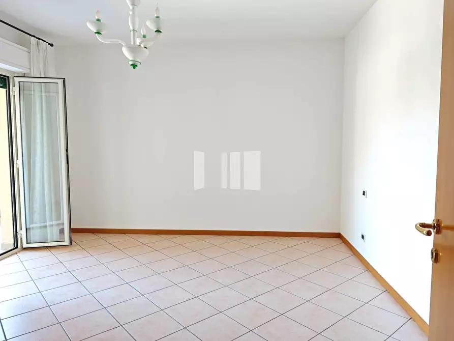 Immagine 14 di Appartamento in vendita  in Via Montezebio a Giulianova