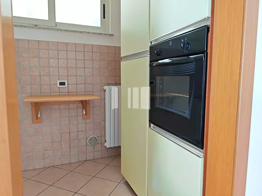 Immagine 5 di Appartamento in vendita  in Via Montezebio a Giulianova