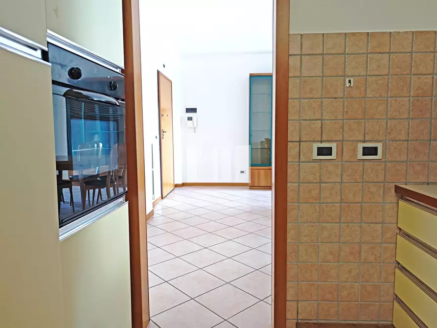 Immagine 6 di Appartamento in vendita  in Via Montezebio a Giulianova