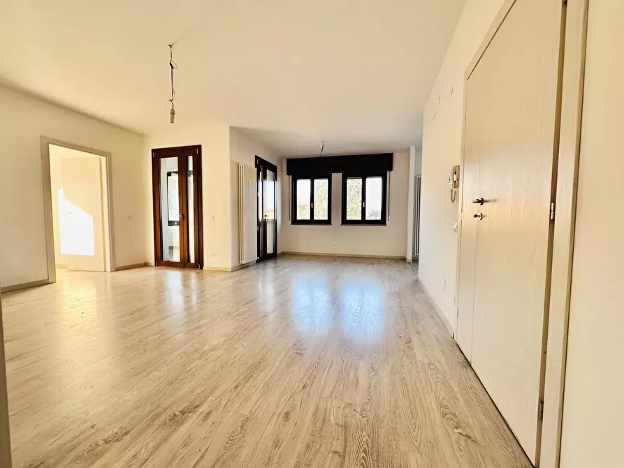 Immagine 1 di Appartamento in vendita  in Via Borgo a Sossano
