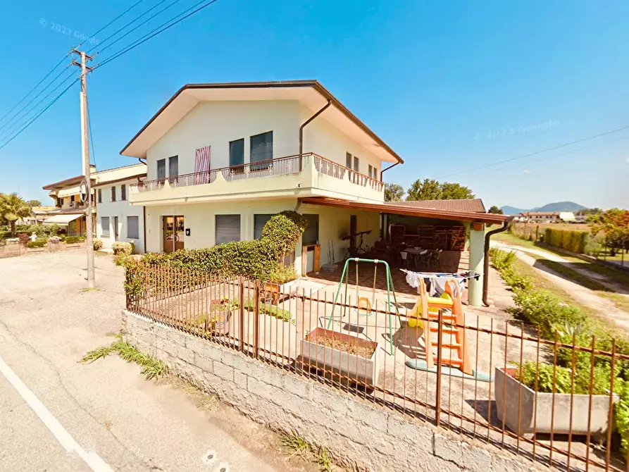 Immagine 1 di Casa indipendente in vendita  in Via Dossi a Borgo Veneto