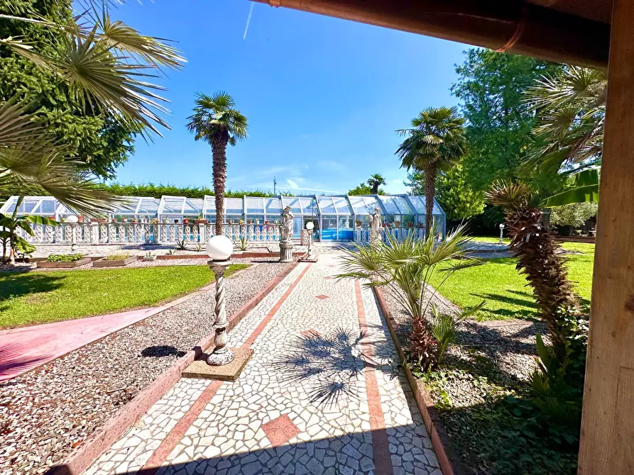 Immagine 27 di Villa in vendita  in Piazza San Marco a Lonigo