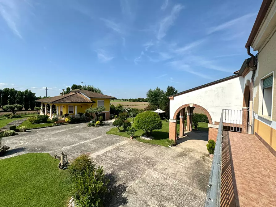 Immagine 23 di Casa semindipendente in vendita  in Via Galileo Galilei a Campiglia Dei Berici