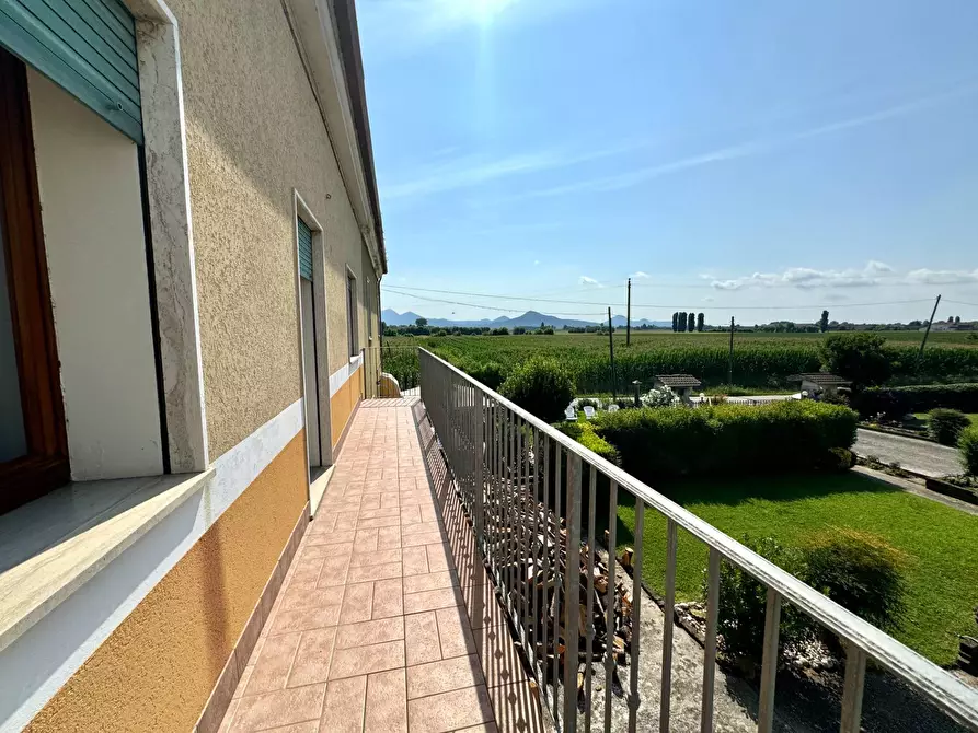 Immagine 25 di Casa semindipendente in vendita  in Via Galileo Galilei a Campiglia Dei Berici