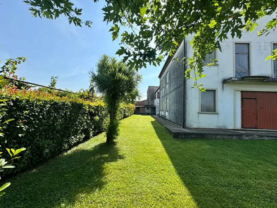 Immagine 8 di Casa semindipendente in vendita  in Via Galileo Galilei a Campiglia Dei Berici