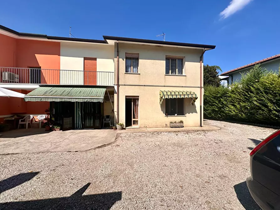Immagine 3 di Casa semindipendente in vendita  in Via Canareggio a Borgo Veneto