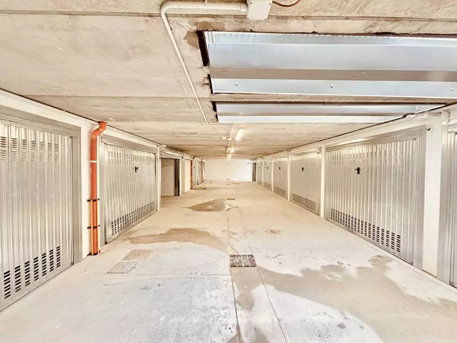 Immagine 29 di Appartamento in vendita  in Via Pasubio a Schio