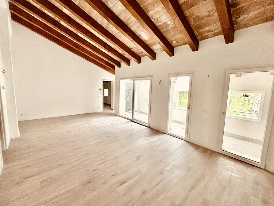 Immagine 4 di Appartamento in vendita  in Via Pasubio a Schio