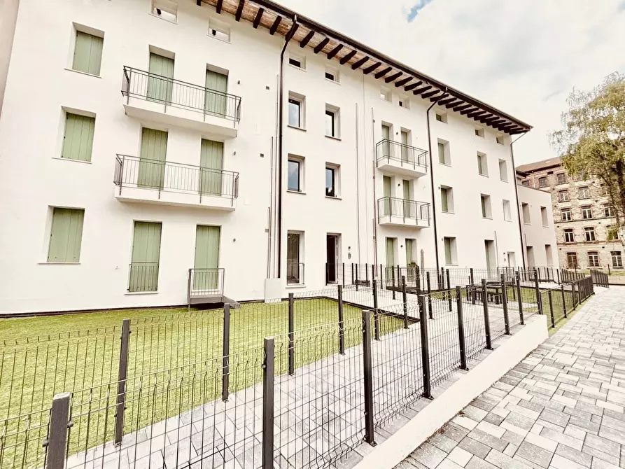 Immagine 16 di Appartamento in vendita  in Via Pasubio a Schio