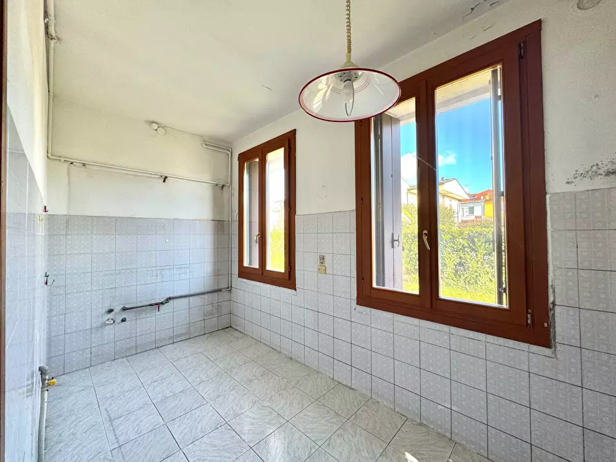 Immagine 6 di Appartamento in vendita  in Via Cà Bottara a Schio