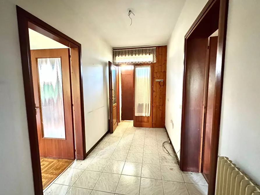 Immagine 9 di Appartamento in vendita  in Via Cà Bottara a Schio