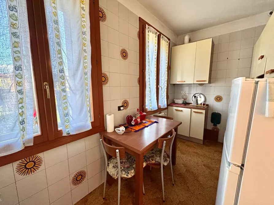 Immagine 8 di Appartamento in vendita  in Via Cà Bottara a Schio