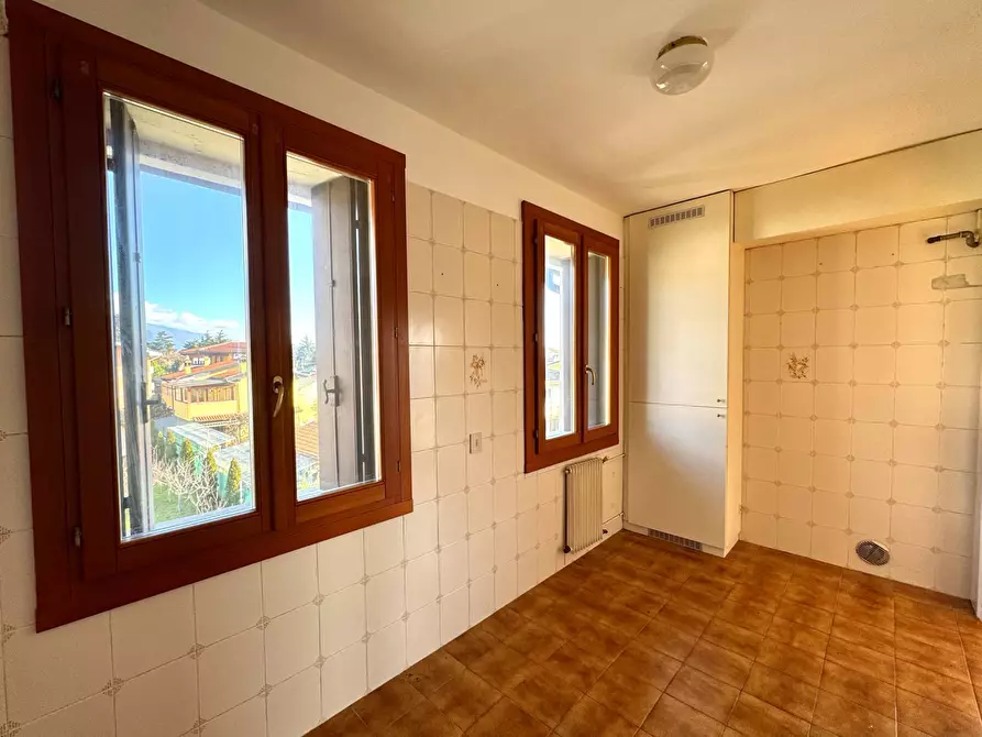 Immagine 9 di Appartamento in vendita  in Via Cà Bottara a Schio