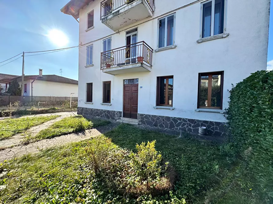 Immagine 17 di Appartamento in vendita  in Via Cà Bottara a Schio