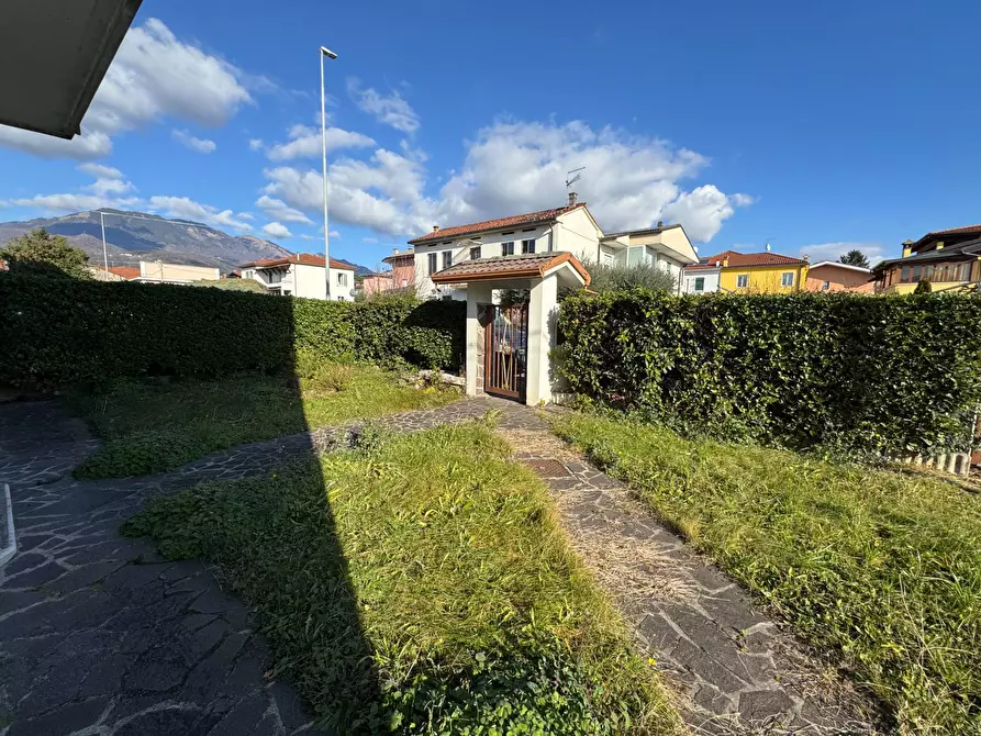 Immagine 19 di Appartamento in vendita  in Via Cà Bottara a Schio