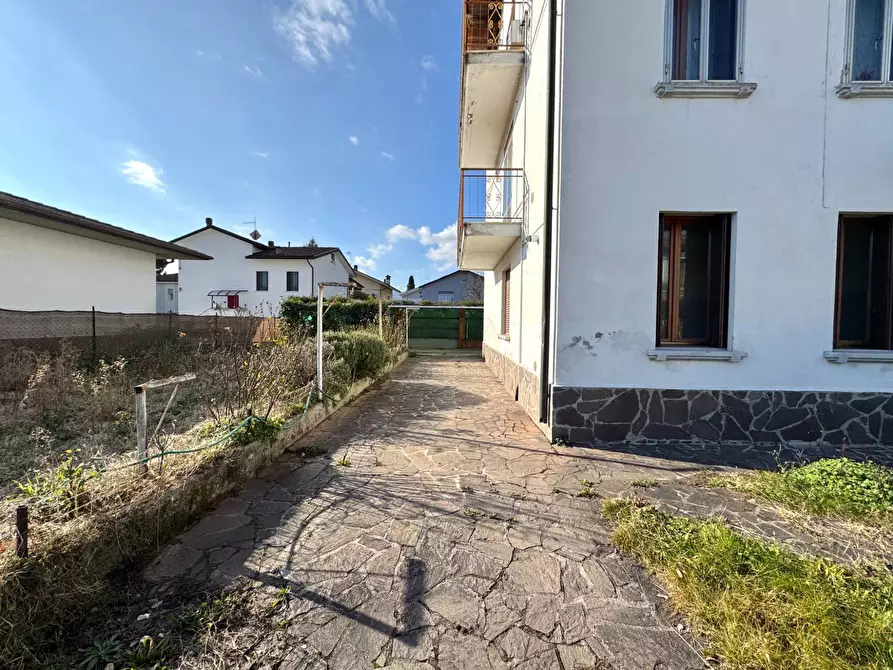 Immagine 25 di Appartamento in vendita  in Via Cà Bottara a Schio