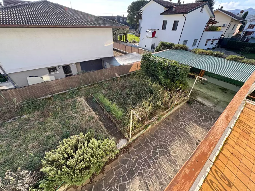 Immagine 21 di Appartamento in vendita  in Via Cà Bottara a Schio