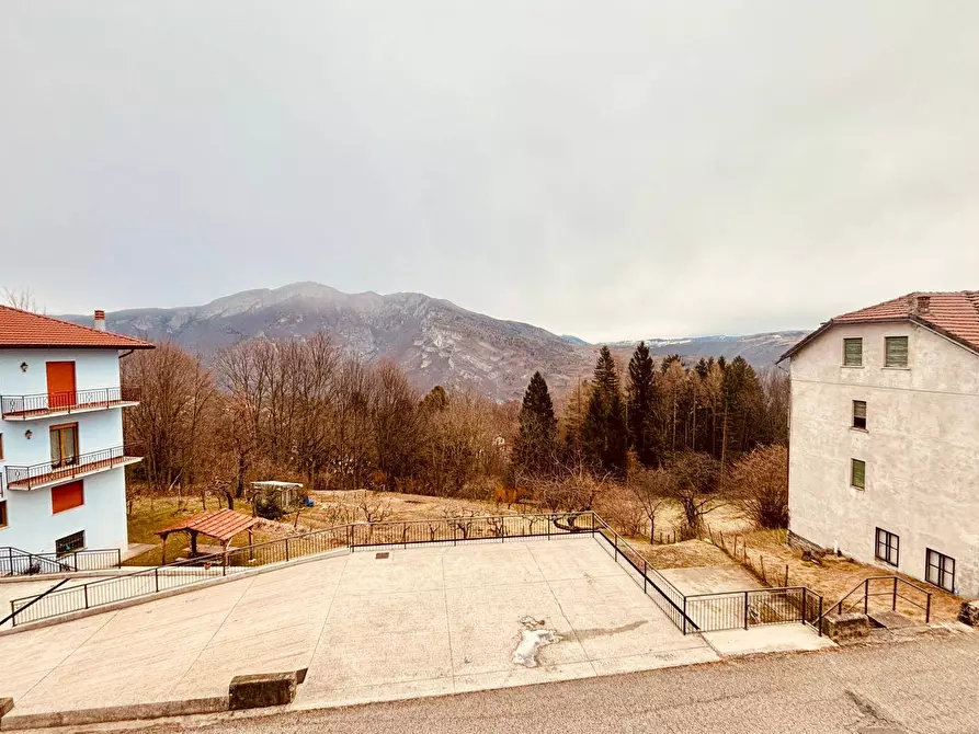 Immagine 12 di Appartamento in vendita  in Viale Dei Finanzieri a Tonezza Del Cimone