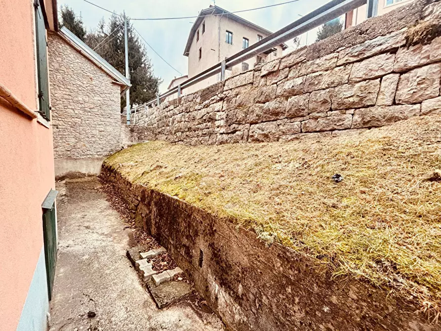 Immagine 18 di Appartamento in vendita  in Viale Dei Finanzieri a Tonezza Del Cimone