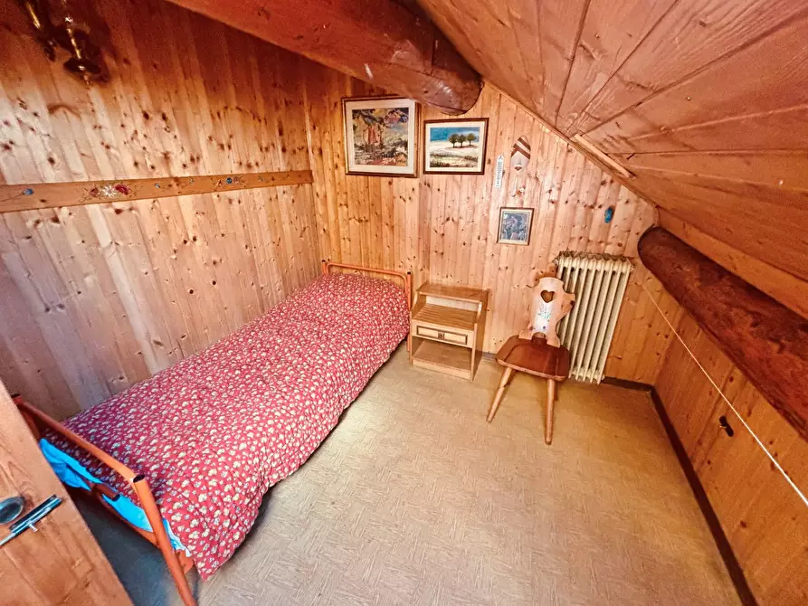 Immagine 11 di Casa semindipendente in vendita  in Contrà Canale a Tonezza Del Cimone